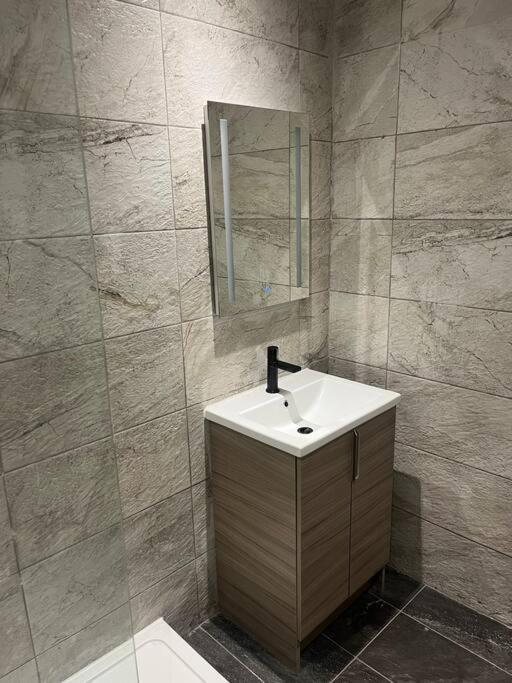 Stylish Penarth Marina Apartment Кардифф Экстерьер фото